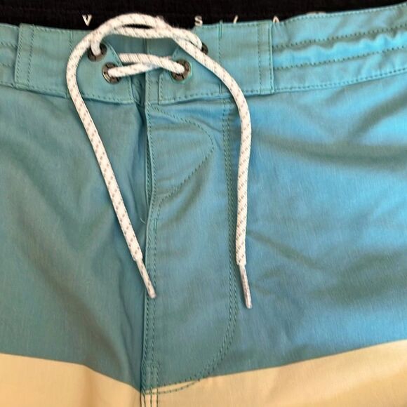 Vissla Board Shorts 32 - Picture 9 of 13